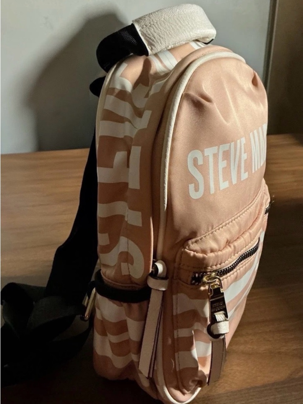 Steve Madden Peach Stripe Mini Backpack nwot - Picture 3 of 6